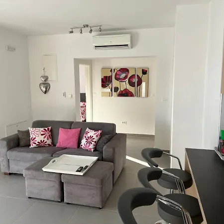 Pina Luca 4-6 Pers Apartment