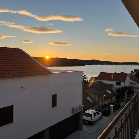 Pina Luca 4-6 Pers Apartamento