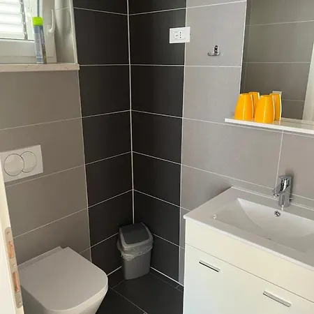 Pina Luca 4-6 Pers Apartment *