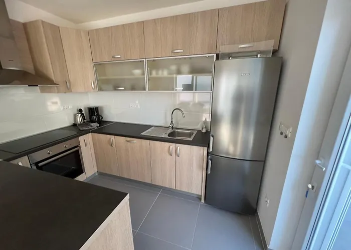 Apartman Pina Luca 4-6 Pers Tisno